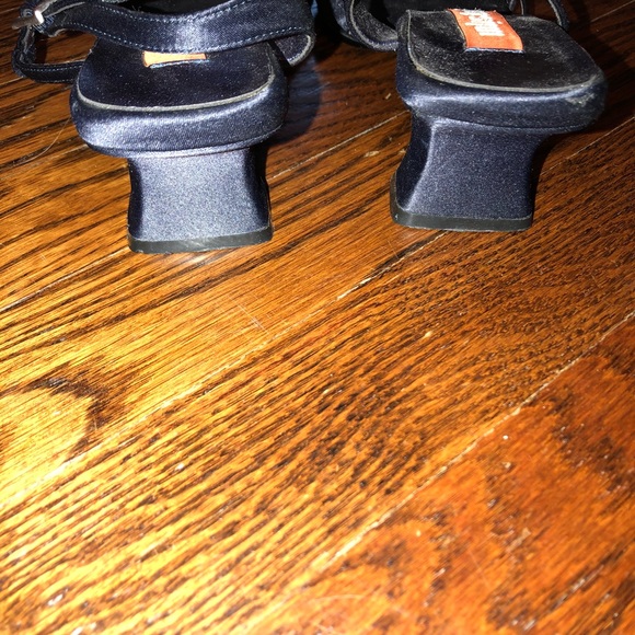 Satin Navy kitten heel - Picture 4 of 4